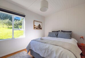 Room - Tui Views Onetangi Batch (Waiheke Island)
