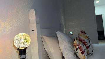 Wi-Fi de cortesia, roupa de cama