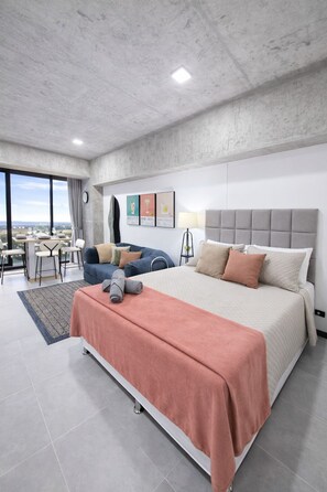 Iron/ironing board, free WiFi, bed sheets, wheelchair access