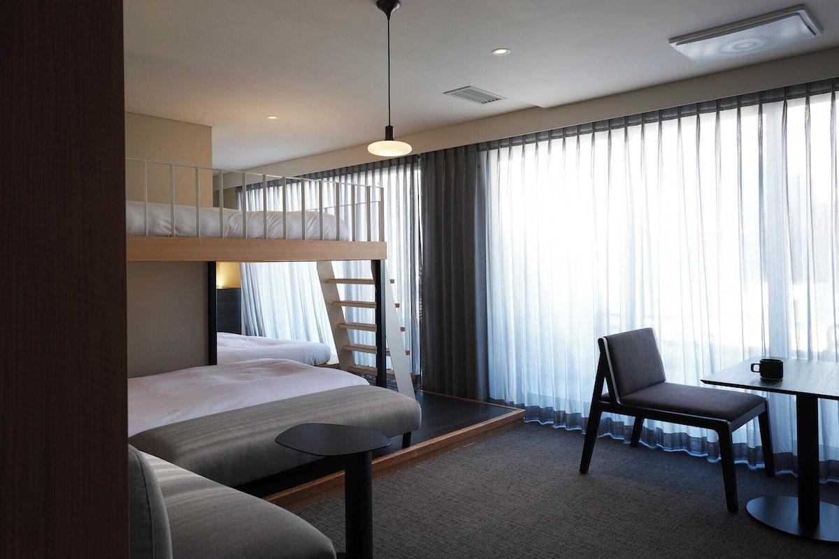 Duplex Suite Terrace 4 person | Ylelliset vuodevaatteet, untuvapeitot