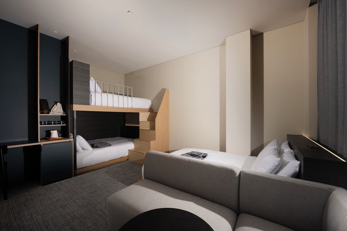 Duplex Family 6 person | Ylelliset vuodevaatteet, untuvapeitot