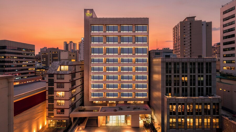 Hotel TOV
