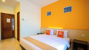 Superior Double Room | Desk