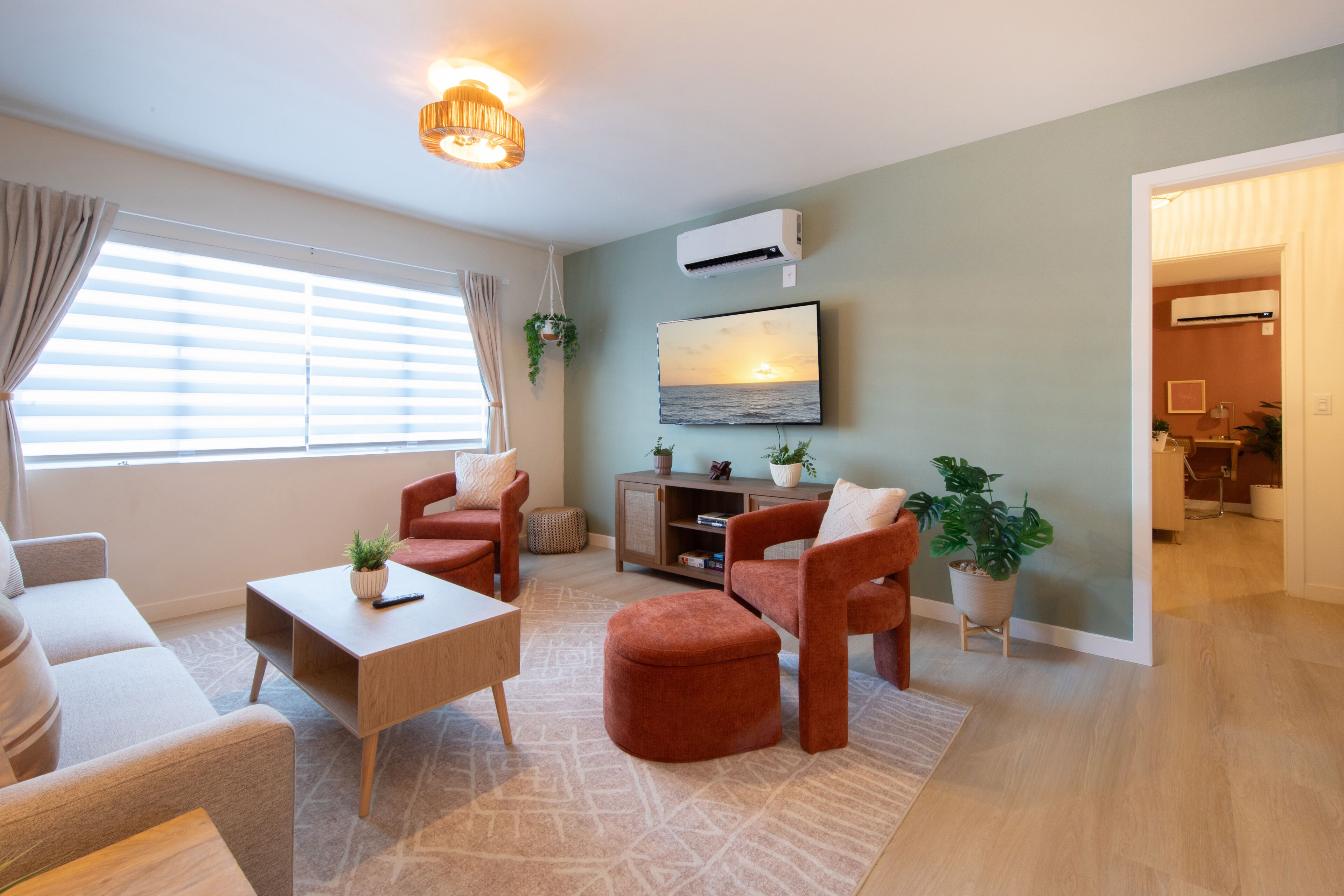 10 Minutes To World Cup - Hot Tub - Fire Pit -Parking - Sleeps 6 - Redondo Beach, CA