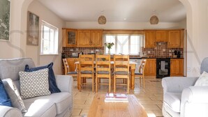 Interior - Skating Rock, 4 bedroom house (County Kerry)