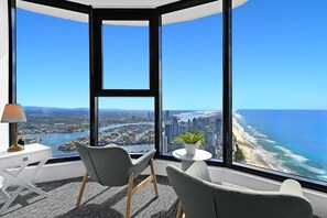 Interior - High Rise 3b luxury large Apartment (Surfers Paradise)