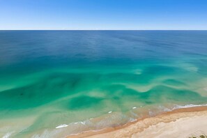 Beach nearby - Stunning Beachfront level48 with parking /L (Surfers Paradise)