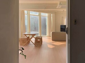 TV, offices - KSPO, Lotte Tower,Olympic park, Oversized studio (Seoul)