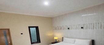 Hotel Prima Asri 153