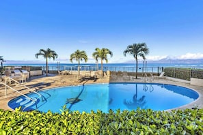 Pool - End-Unit Oceanfront Relaxation, Large Lanai, Views, Sunsets (Lahaina)