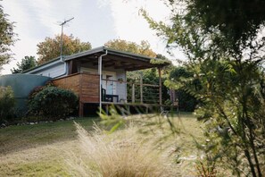 Exterior - Tully Cottage - a home among the gum trees (Break O'Day)