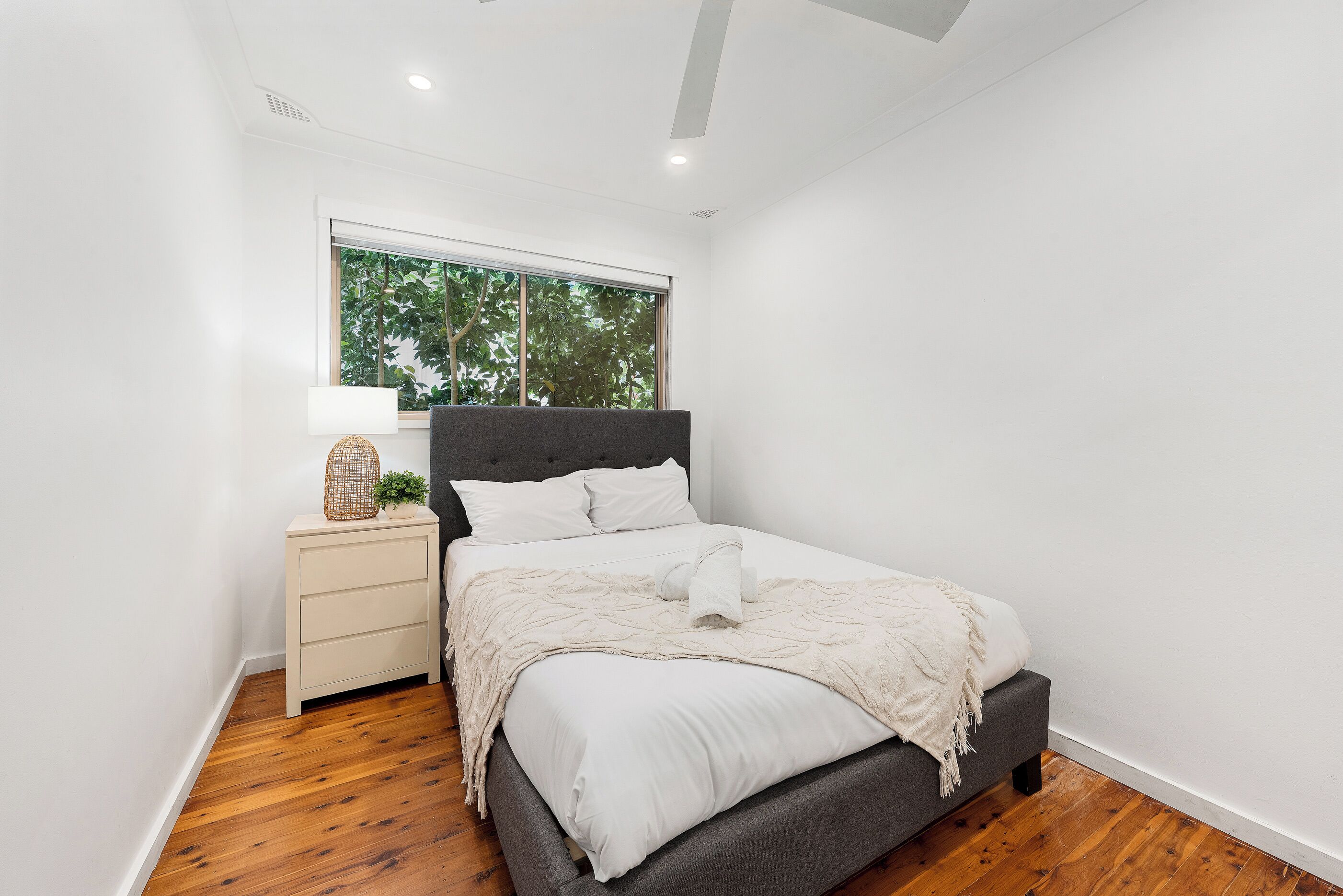 5 bedrooms