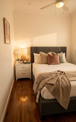 Room - Cozy 5BR Family Home at St Marys (Saint Marys)