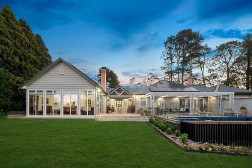 “Southern Highlands Estate”, Private Rural Oasis.