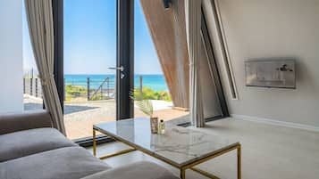 Basic Room, 1 Bedroom (Room 6(OceanView/BBQ/Pet)) | 1 bedroom, free WiFi