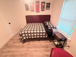 Room - Comfort, Space & Convenience All in One Cozy Southside Escape (Fort Worth)