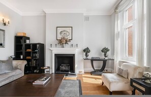 House - Knightsbridge 2-bed Amazing Location (London)