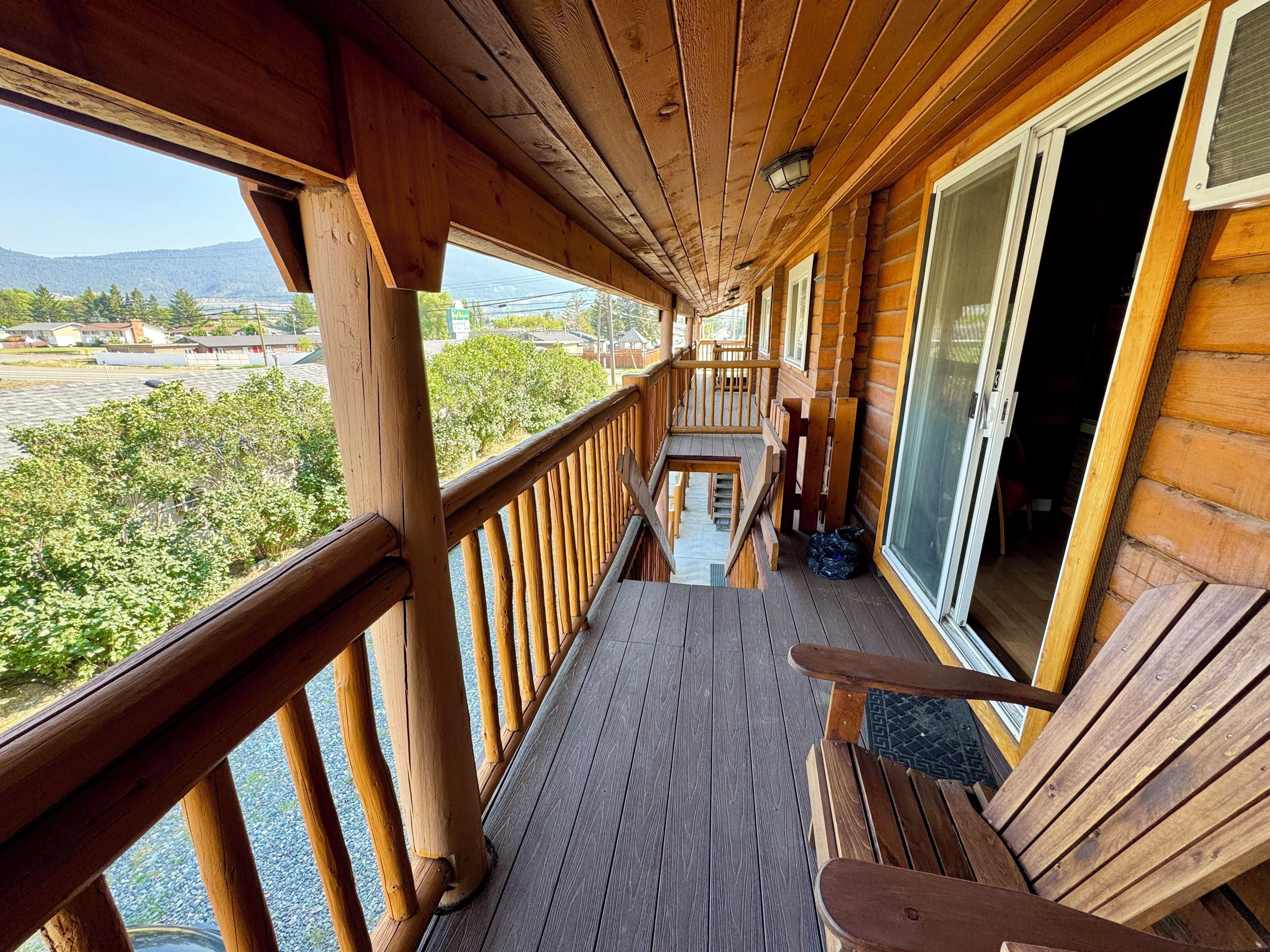 Deluxe Studio, 1 Queen Bed, Mountain View | Balcony