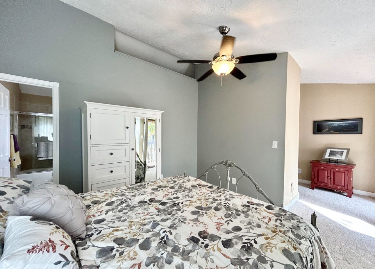 WiFi, bed sheets, wheelchair access