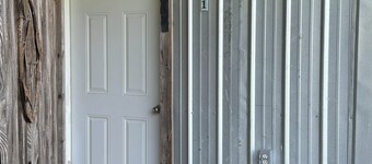 Amazing Bunkhouse. Sleeps up to 10. Direct Access to Brimstone Trails. Pets Yes
