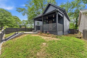 Exterior - Boutique Stay • 3 Min to Mercedes-Benz Stadium (Atlanta)