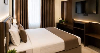 The Prominence Premium Hotel & Cafe