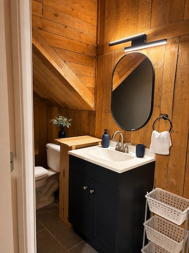 Cozy 1-bedroom studio in adorable Brownsville, Tx Sleeps Up to 3
