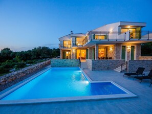 Pool - Villa Bramasole Lun by Interhome (Lun)