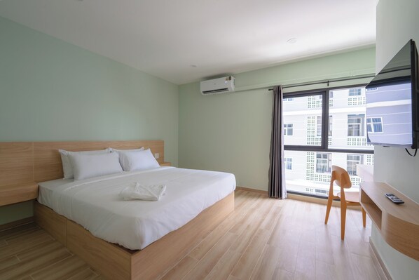 Chambre Deluxe, vue sur la ville | Bureau, accès au Wi-Fi (inclus)