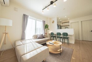 Apartment, 1 Bedroom | Ruang tamu