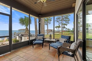 Interior - Private Dock Waterfront Home in Miramar (Miramar Beach)