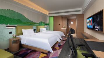 Business Double Room, 1 Bedroom | Desk, laptop workspace, blackout curtains, soundproofing