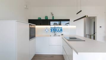 Lavastoviglie, pentole/stoviglie/utensili