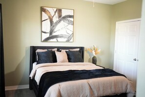 Room - Your home away from home on the MS Gulf Coast! (Ocean Springs)