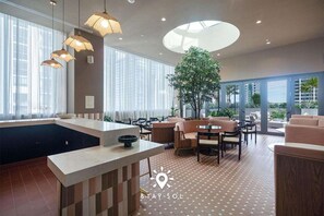 Lobby - Modern Urban Studio in Miami’s Vibrant Downtown (Miami)