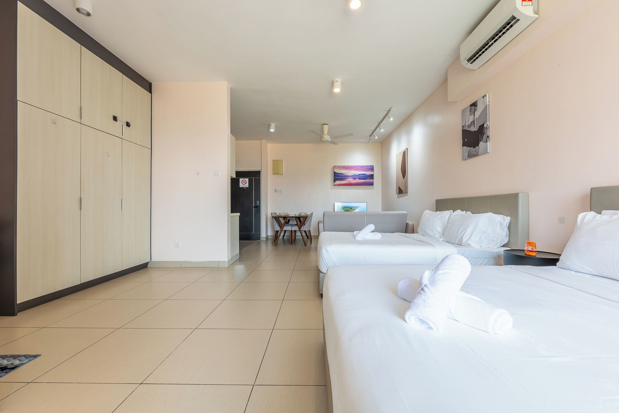 Apartment, 1 Bedroom, Non Smoking | Iron/ironing board, free WiFi
