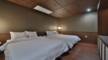 Deluxe Twin Room | Soundproofing, free WiFi