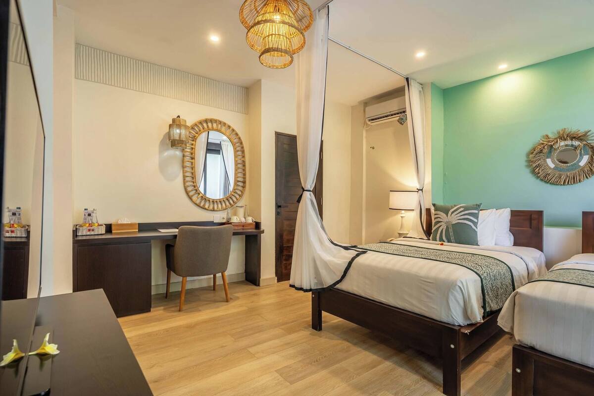 Classic Double Room, Private Bathroom, Garden View