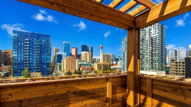 Property grounds - Brand New King Bed Condo w Gym Stampede & 17 Ave (Calgary)