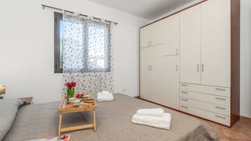 Appartamento familiare, camere multiple (Le Dimore Del Sole) | 2 camere, Wi-Fi (a pagamento), lenzuola