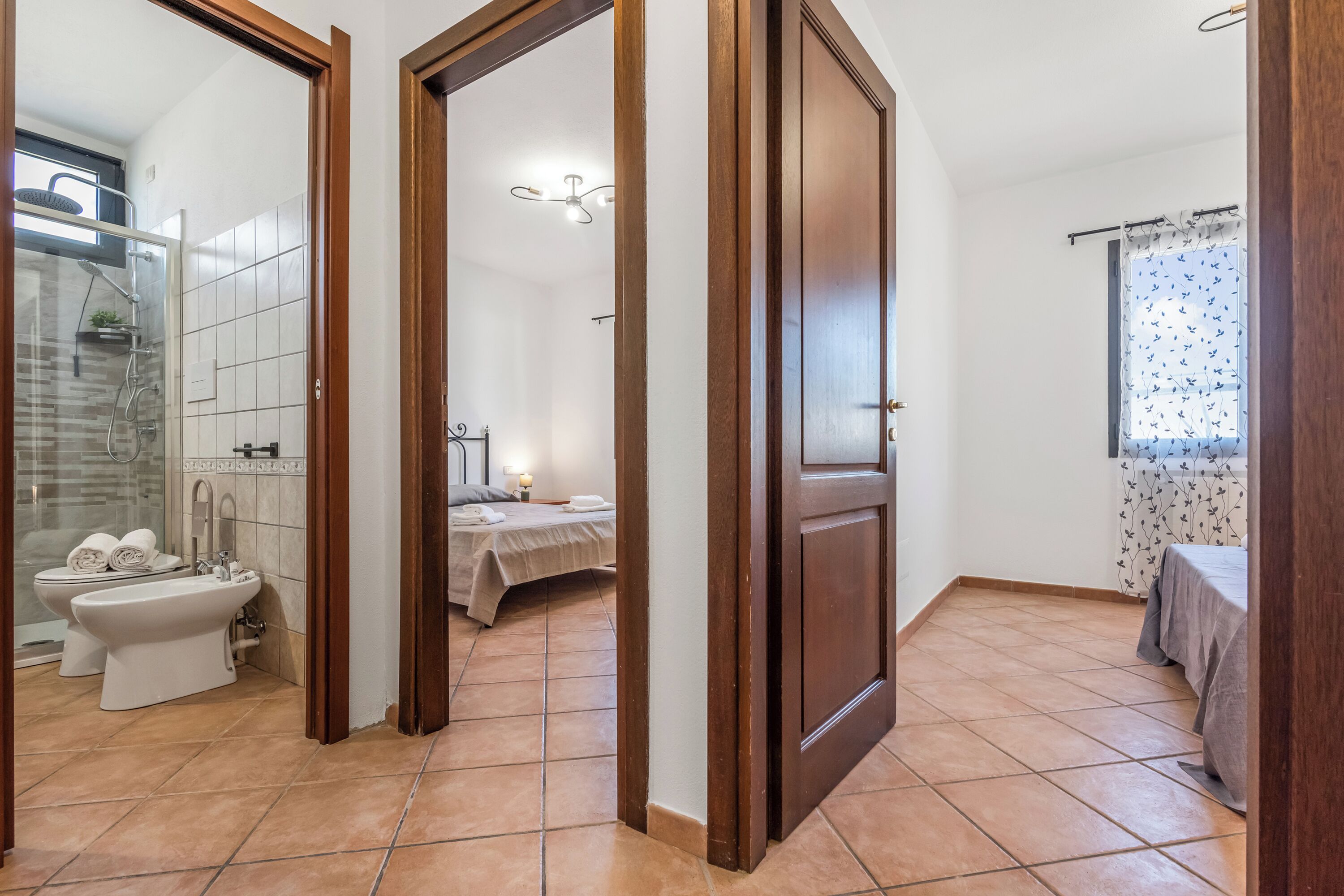 Appartamento familiare, camere multiple (Le Dimore Del Sole) | Bagno | Doccia, asciugacapelli, bidet, asciugamani