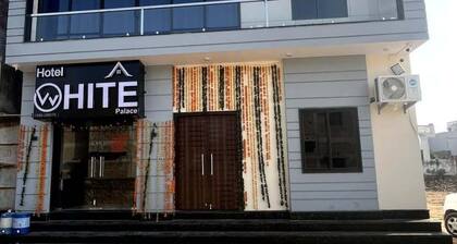 HOTEL WHITE PALACE