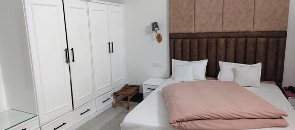 Iron/ironing board, free WiFi - Tranquil Nature Resort (Dehradun)