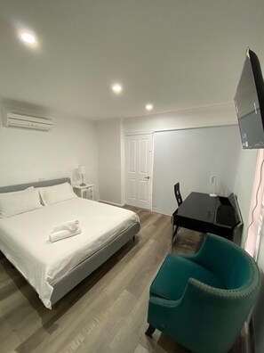 WiFi, bed sheets - Private 6 People home at Werribee (Werribee)