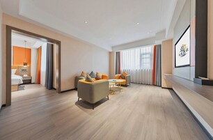 Suite, City View | Interior