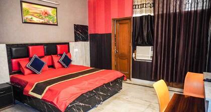 Hotel Youvraj Inn