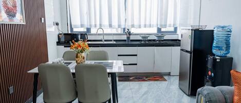 Fridge, microwave, stovetop, electric kettle