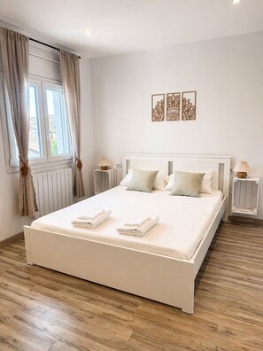 WiFi, bed sheets - Casa Ohana, ideal for families and relaxation (L'Escala)