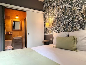 Classic Double Room, City View