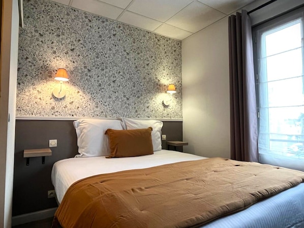 Superior Double Room, City View
